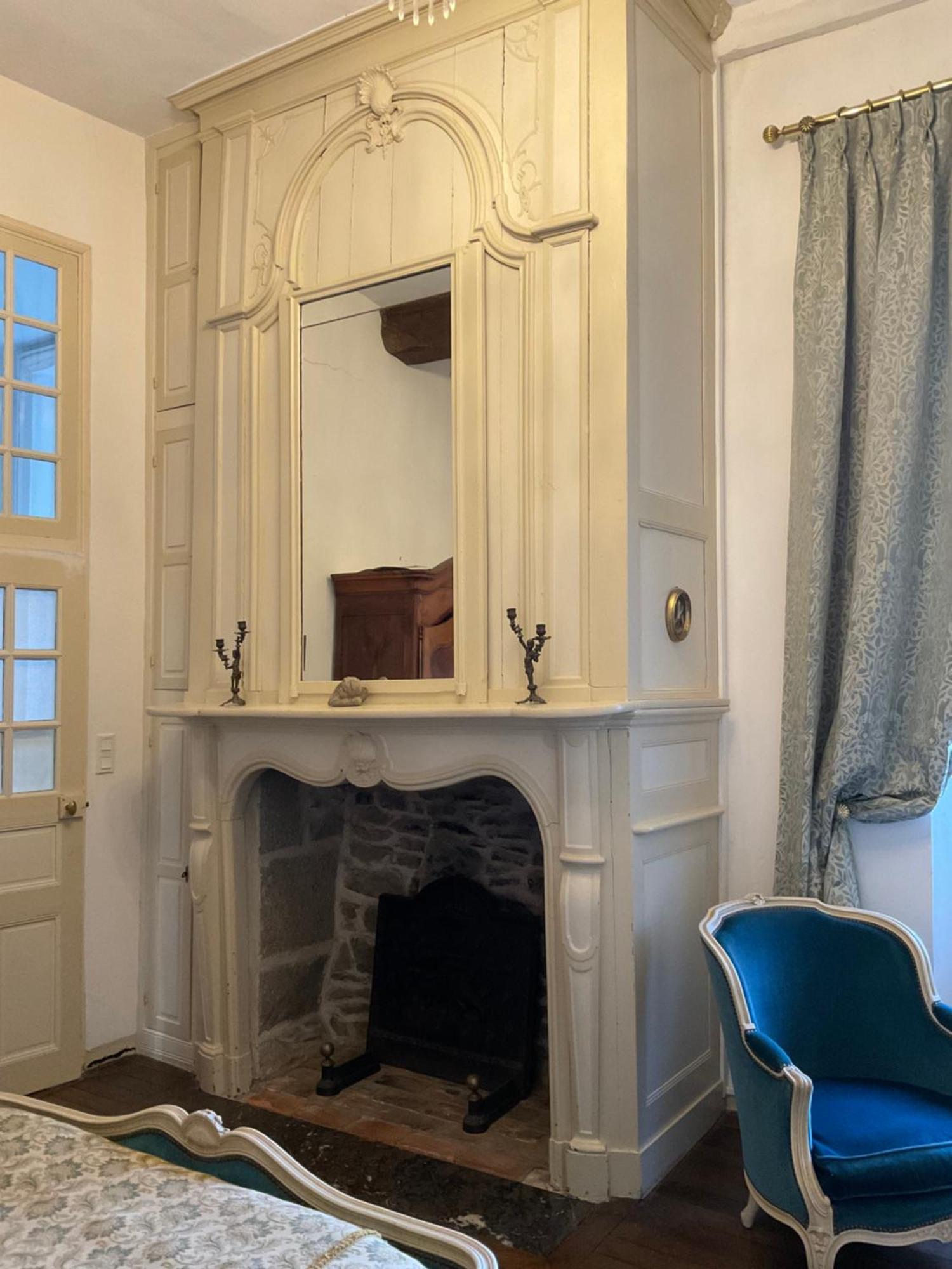 Le Logis D'equilly Bed & Breakfast