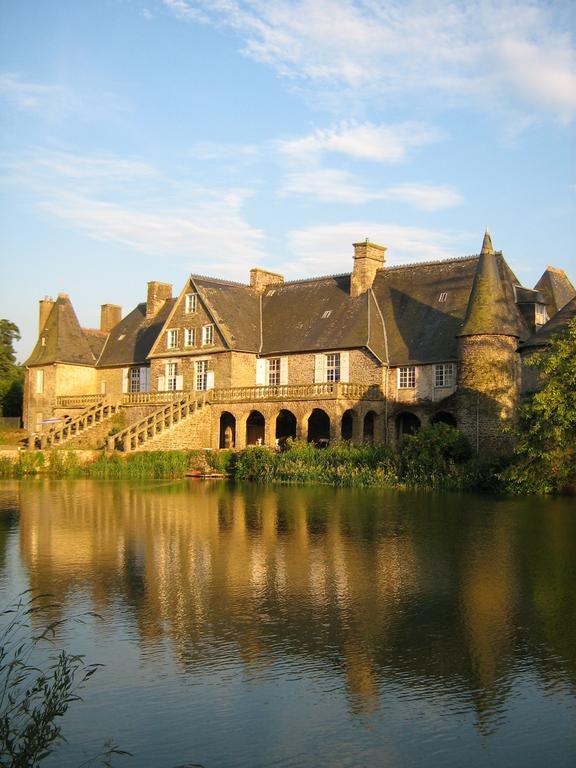 Le Logis D'equilly Couette-café