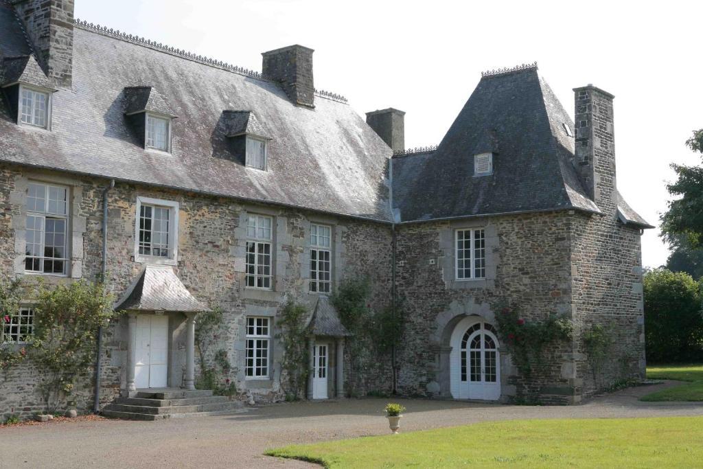 Le Logis D'equilly Couette-café *